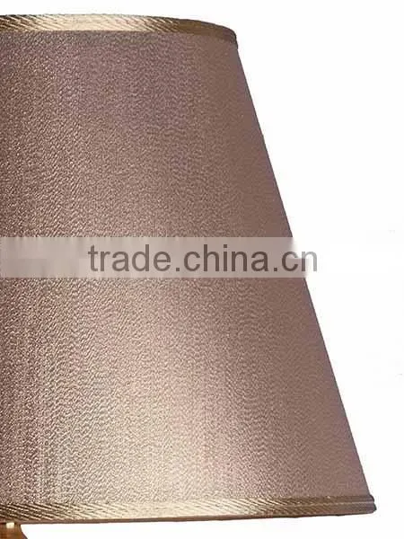 China Ceramic Table Lamp in Red photo-3