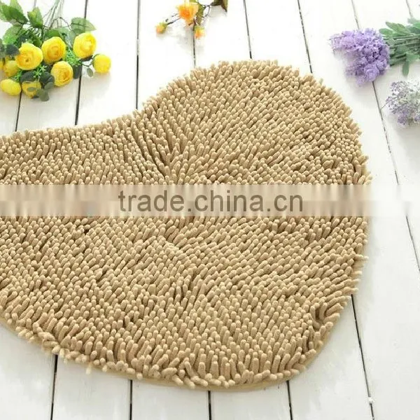 Microfiber heart shape bedroom mat