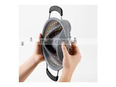 Gray Silicone Collapsible Colander photo-3
