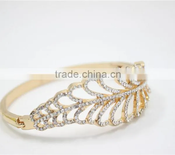Gold Plated Fashion Design Feather Metal & White Diamond Open Cuff Bangle Bracelet For Women Gift For 2016New Intrend Style photo-2