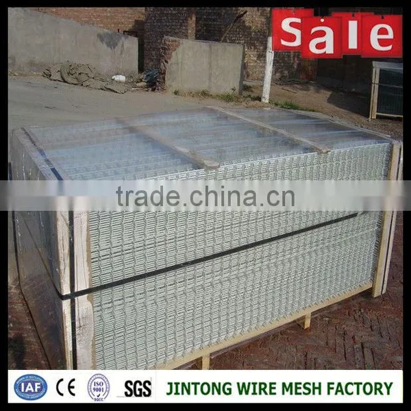 Factory Supply Welded Hot Dipped Galvanized BRC Fence photo-6