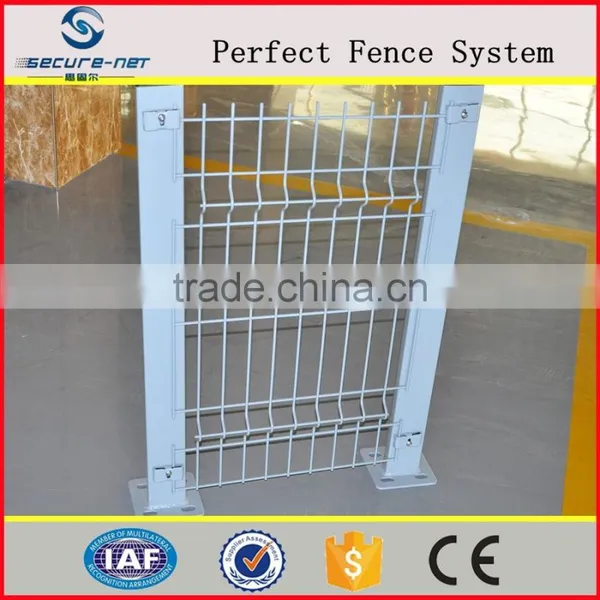 Residential Safety Protection Welded Metal Wire Fence Panels photo-4