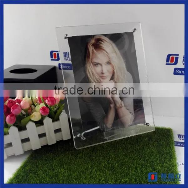 Custom Fashionable Clear Acrylic Picture Frames 5x7 / Magnetic Acrylic Photo Frame 5x7 photo-4
