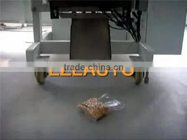 Full Automatic Vertical Weighting Vacuum Packing Machine photo-2