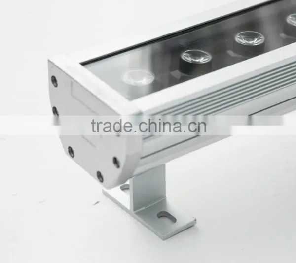 Outdoor Ip65 CE RoHS Approval 12W 60cm RGB Linear Strip Led Wall Washer Light photo-3