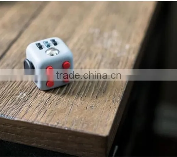 Christmas Gift Origina Fidget The Pre-sale of High Quality Anti-irritability Relieves Pressure Dice Fidget photo-2