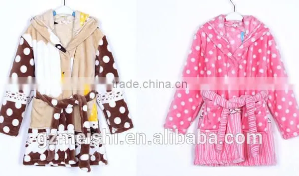 Hot Selling Wholesale Welsoft 100% Cotton Baby Bathrobe Sleeveless Bathrobe photo-4