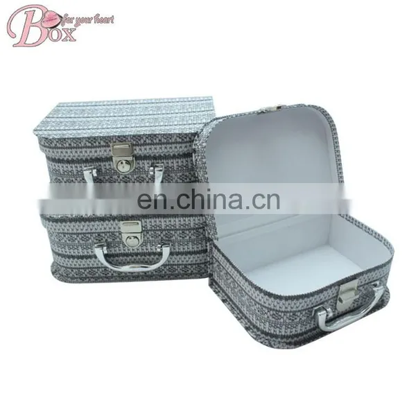 Small Paper Cardboard Suitcase Gift Box With Handle photo-3