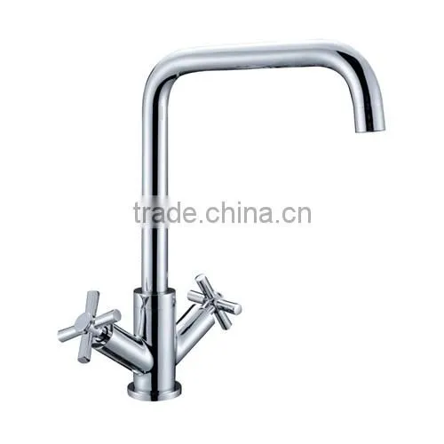 Deck Mounted Brass Bath Faucet Dual Handle photo-4