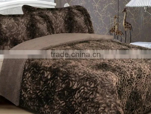 China Factory Rose Design Warm Faux Fur Fire Blanket Throw photo-4