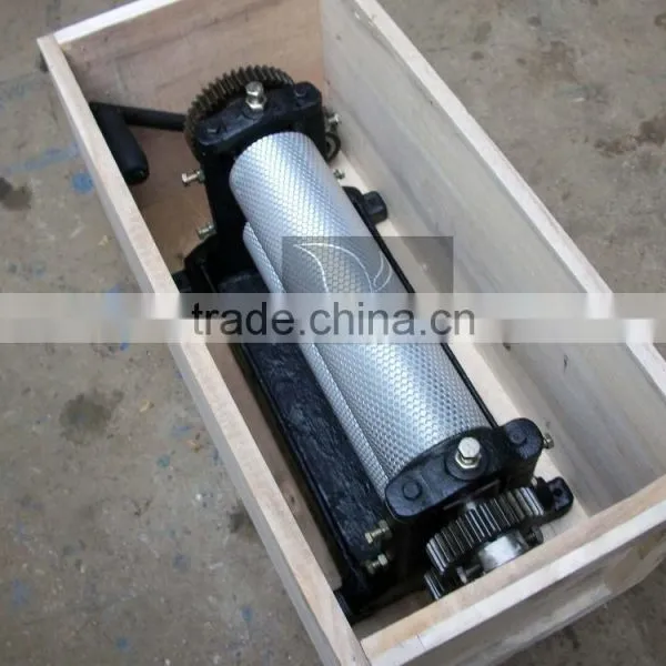 Beeswax Machine Beeswax Embossing Machine,Beeswax Foundation Sheet Roller Machine photo-3
