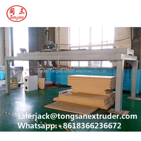 China Top5 WPC PVC Hollow Door Board Extrusion Line photo-2