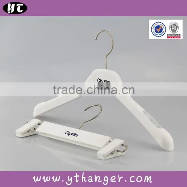 HA7002 Hot Sale Fashionable Plastic Top Hanger and Pants Hanger photo-2