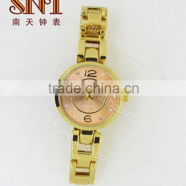 Wholesale Quartz Watch Alloy Watch for Ladies photo-3