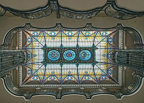 Tiffany Stained Glass Ceiling Panels For Dinning Room Art Leaded Glass Ceiling Dome Is Illuminated By Day With Natural Daylight