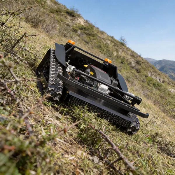 Vigorun VTLM800 радиоуправляемая гусеничная косилка для склонов с шириной среза 800 мм, способная подниматься по склону с наклоном 60 градусов, молотковый тип, радиоуправляемая косилка для склонов