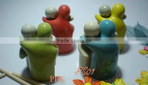 Ceramics Salt and Pepper Shakers PS01-A2
