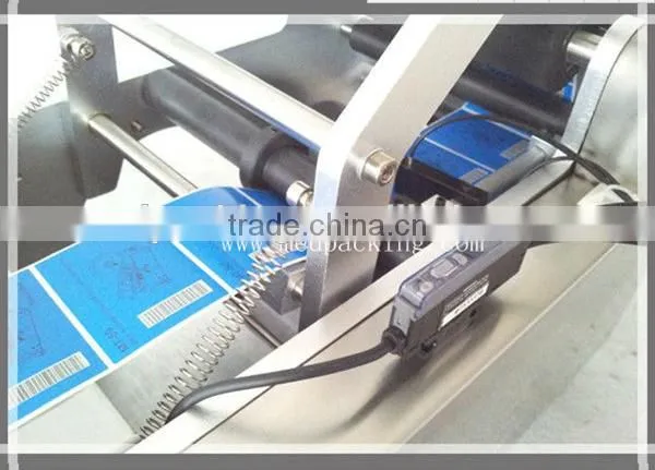 Round Bottle Labeling Machine for PET Bottle /plastic Bottle/glass Bottle photo-5