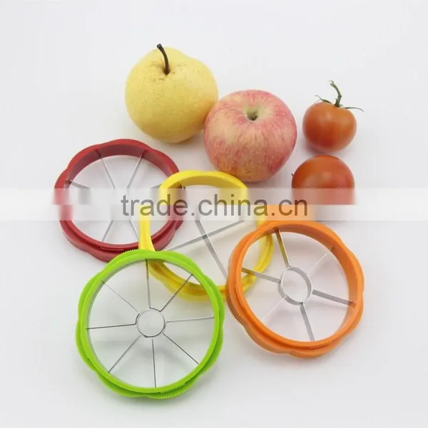 Good Quality Multi Functions Apple Slicer Fruit Cutter Set With Cutting Pad photo-3