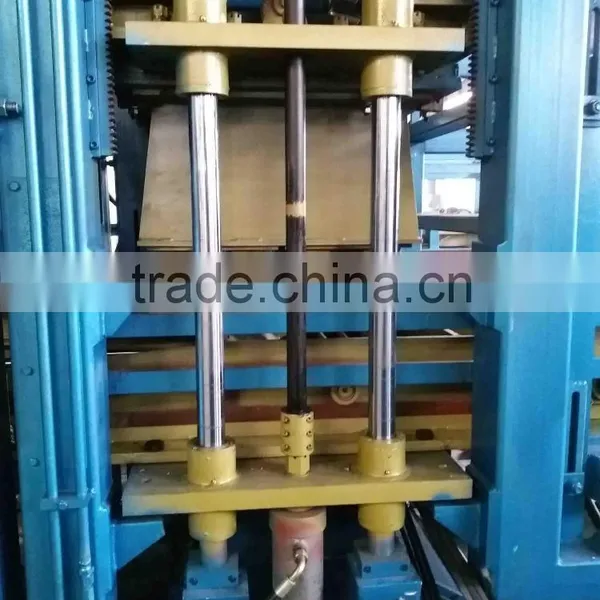 Automatic Vibrated Concrete Block Machine Interlocking Block Machine photo-5