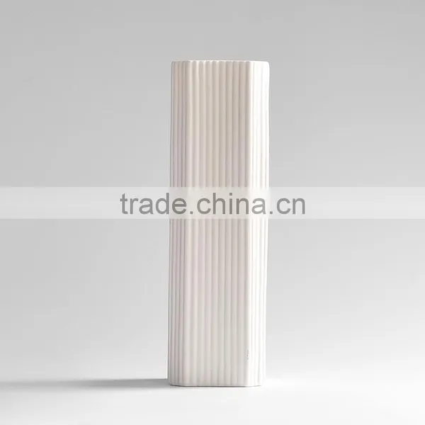 Wholesale Home Decoration Stripe White Ceramic Flower Vase photo-4