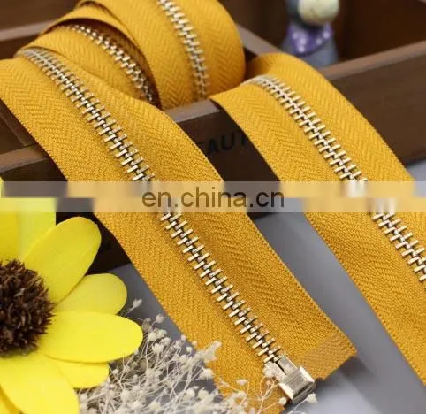 High Quality Polyester Tape Metal Zipper for Jacket photo-2