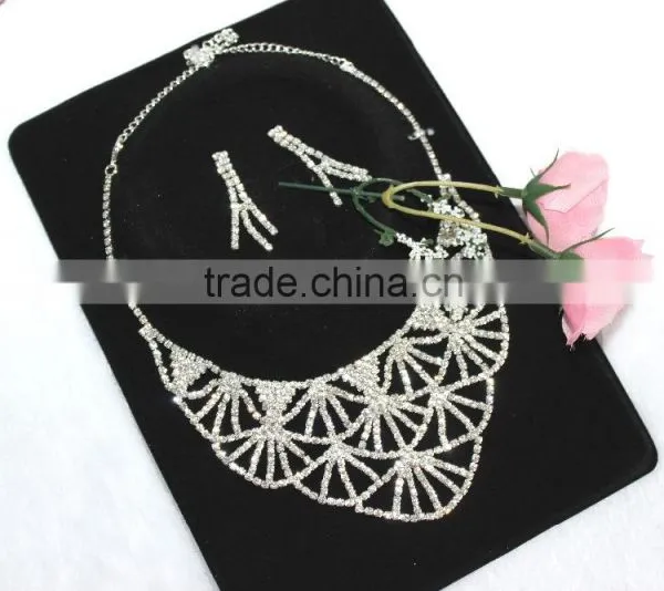 2015 Hot Sale Trendy Design Shining Luxury Bridal Jewelry Set Diamond Jewelry Set photo-2