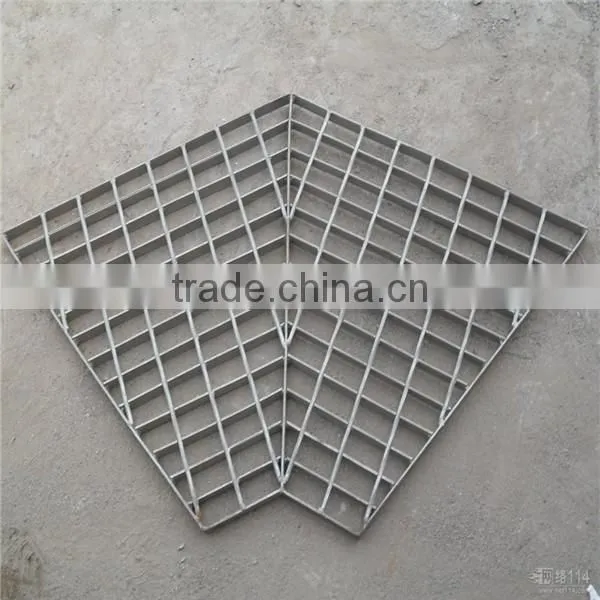 Low Price Hot SaleTop Quality 25X5 Hot Dip Galvanized Serrated Steel Bar Grating ( Really Factory ) photo-3