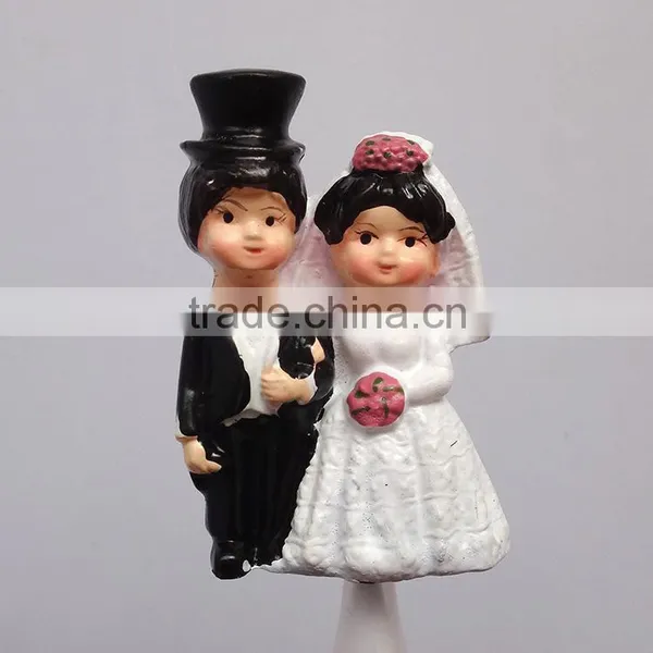 Wholesale MINI Bride and Groom Figurine Wedding Events Flower Decorations Resin Wedding Doll Cake Topper Quality Choice