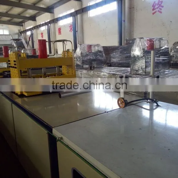 Made in ChinaThe Newest Products Hydraulic Automatic Frp Sheeting Making Machine photo-2
