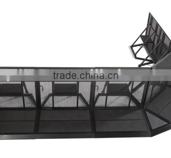 Road Safety Equipments Manufacturer of Safety Barricade for Protection