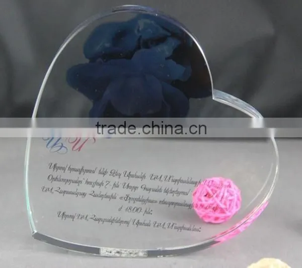 2015 Classical Wholesale Heart Shape Crystal With Customized Logo For Wedding Centerpieces photo-2