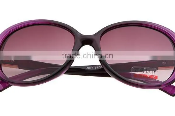 Hot Wholesell Vintage Gradient Frame Sunglasses photo-3
