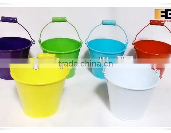 Zinc With Wooden Handle Powder Coated Flower Planter photo-2