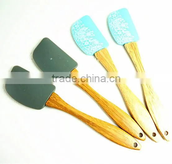 12083 Silicone Spatular Scraper Silicone Cream Spatular With Wooden Handle photo-3