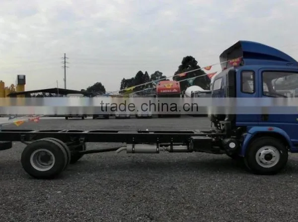 SINOTRUK HOWO 4X2 Cargo Light Truck Chassis photo-3