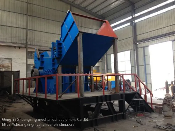 Heavy Duty Mobile Scrap Shredder Shredding Machine for Recycling photo-3