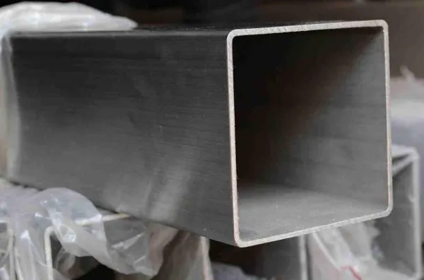 ASTM Standard 304 Stainless Steel Square Pipe 300 Series Grade for Industrial Fluid Transport Tube 2B Bending Cutting Spiral photo-2