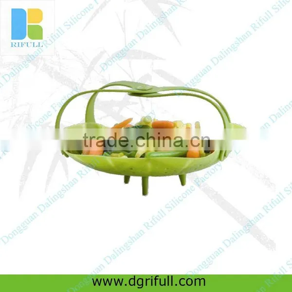 silicone vegetable steamer with handles