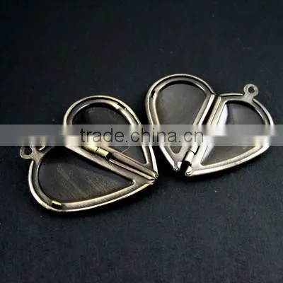 29mm Brass Antiqued Bronze Vintage Lover Heart Pairs Photo Locket Pendant Charm Supplies 1131048 photo-3
