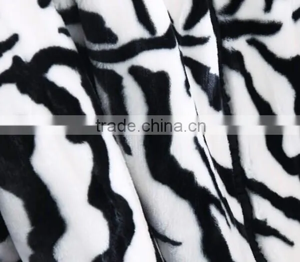 Fashionable Zebra-stripe Printed Warm Flannel Blanket photo-2