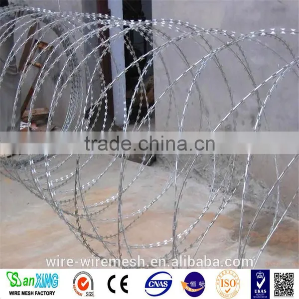 Wholesale Cheap Price Hot Dipped Galvanized Cbt 60 Razor Barbed Wire/BTO-22 Razor Wire Barriers photo-3