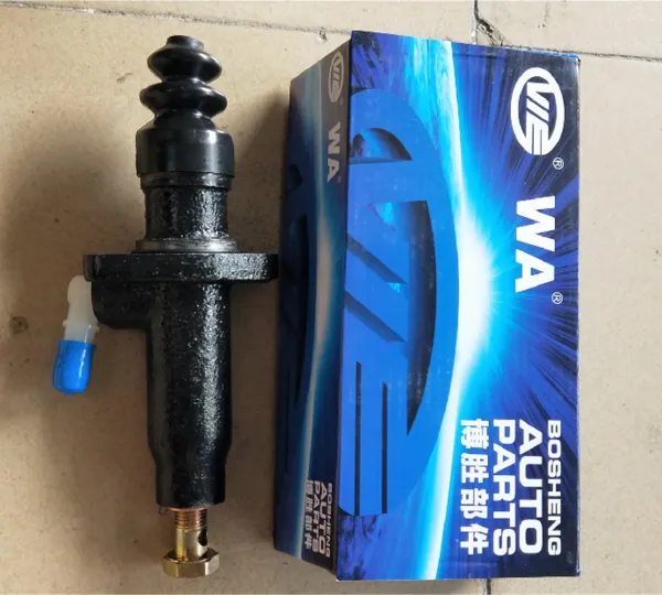 Auto Chassis Parts ZK6860CR3 Transmission Clutch Master Cylinder for Chinese Bus photo-3