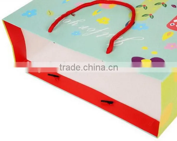 China New Arrival Cream Gift Paper Bags photo-4