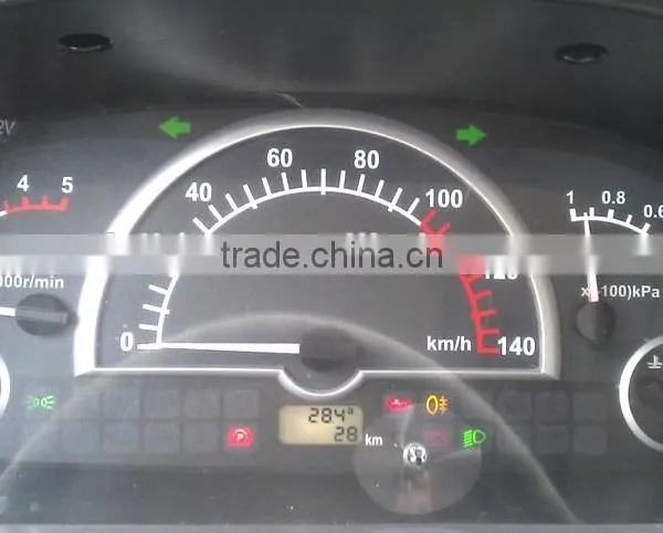 Hot Sale-Dongfeng 4X2 Double Cab Cargo Truck Left Hand Drive photo-2