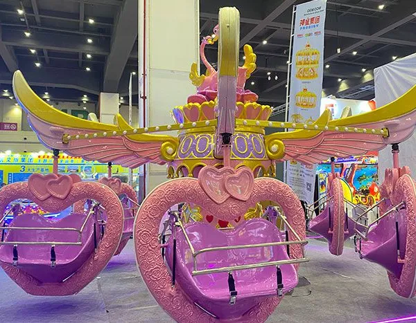 Love-themed Music Flying Chair Amusement Equipment