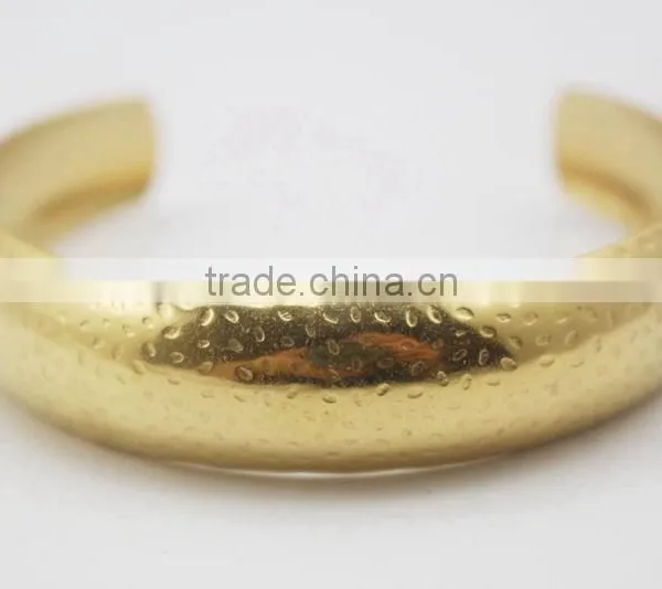 Fashion Gold Jewelry Dubai Stainless Steel Hammered Open Cuff Bracelets Bangles photo-2