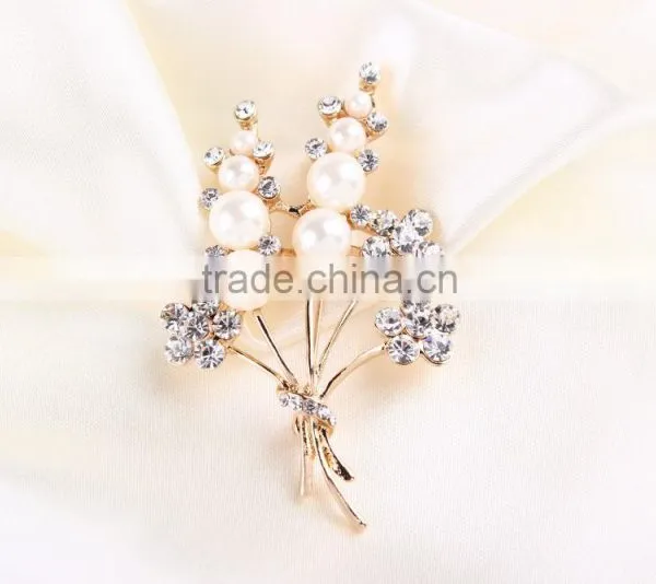 Luxe Rhinestone Brooch Pin,Pearls Brooch For Wedding Invitation photo-4