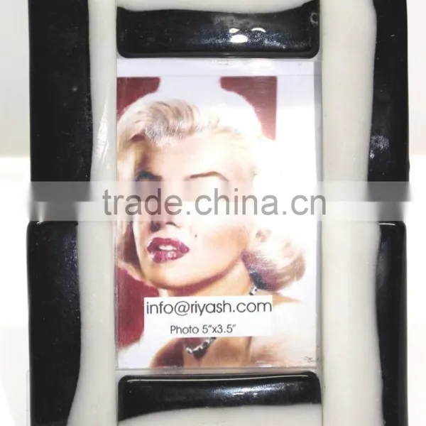 Hand Made Glass Tiles Ftd. Murano Inspired Black & White Photo Frame - Photo 5" x 3.5" ( Opening : 3.5" x 2.35")