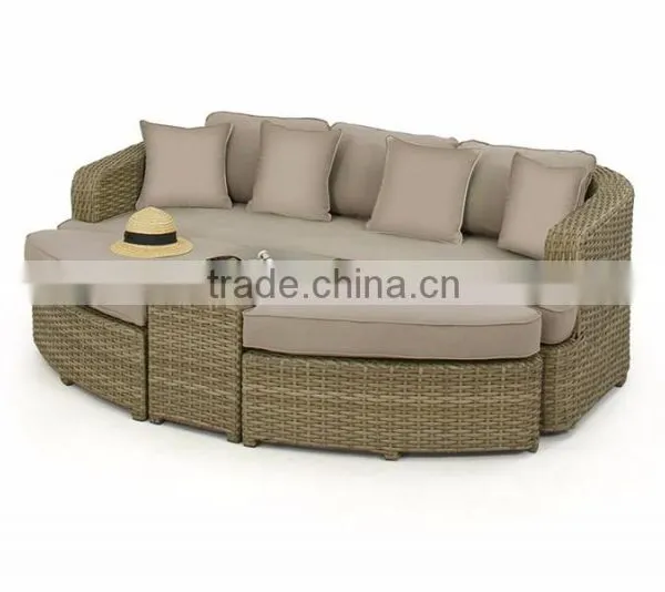 Sunbed With Stool And Table photo-3